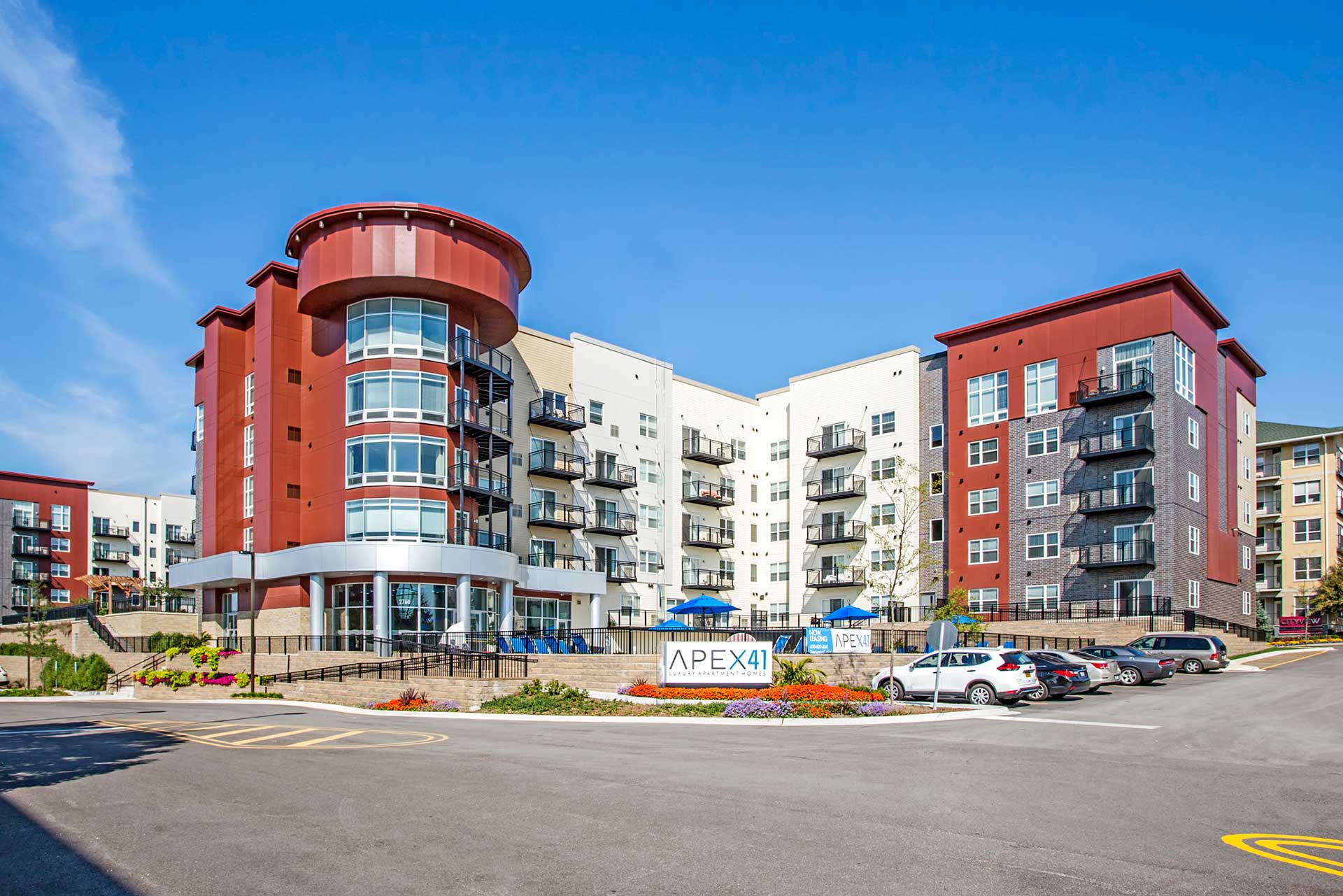 Apex 41 apartments in Lombard, Illinois