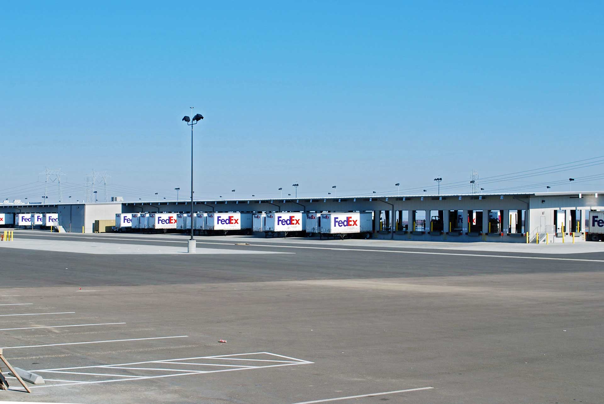Loading docks at FedEx distribution center in Kettleman City, CA