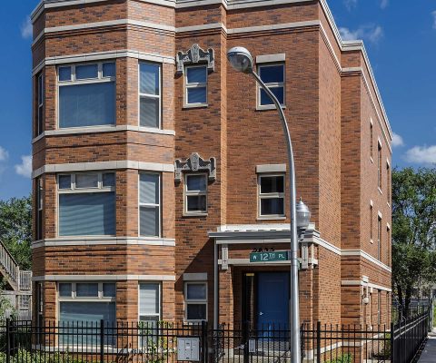 Exterior of a housing unit Park Douglas multi-family complex