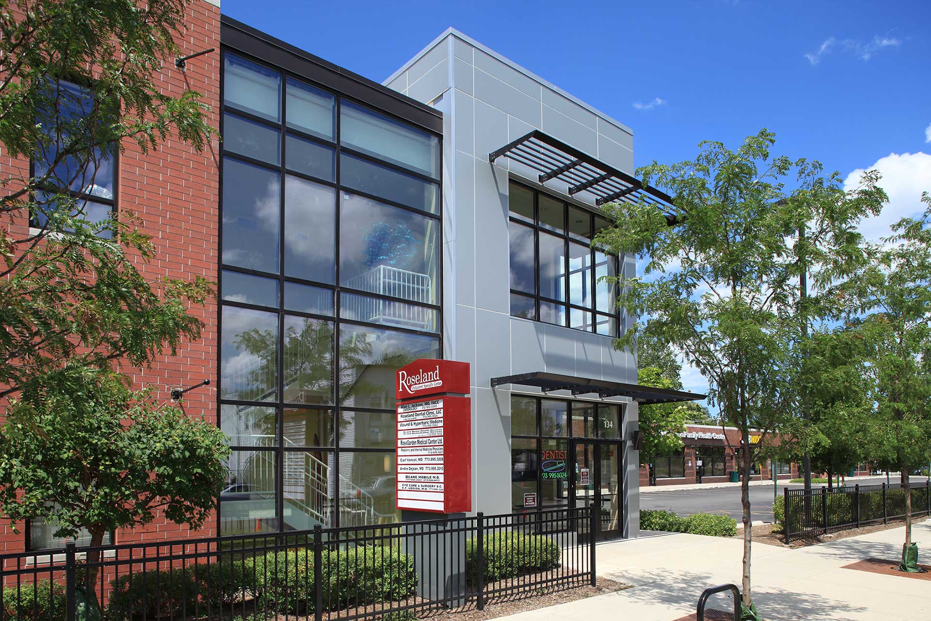 Exterior of Roseland Medical Center